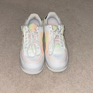 Nike Womens White and Peach Sneakers